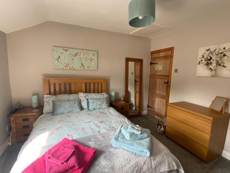 Outskirts Of Ulverston, Entire Cottage - Sleeps 4 אולברסטון מראה חיצוני תמונה
